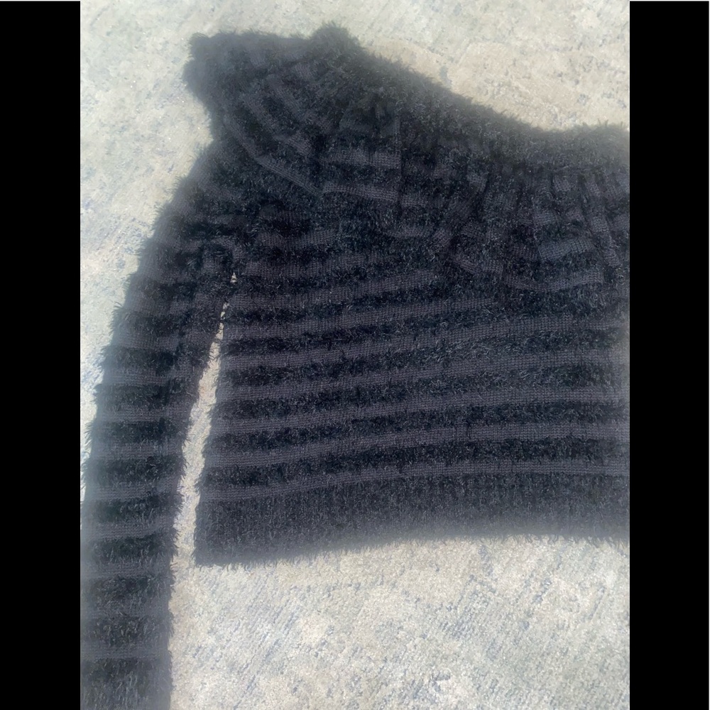 Wayf one sleeve sweater top